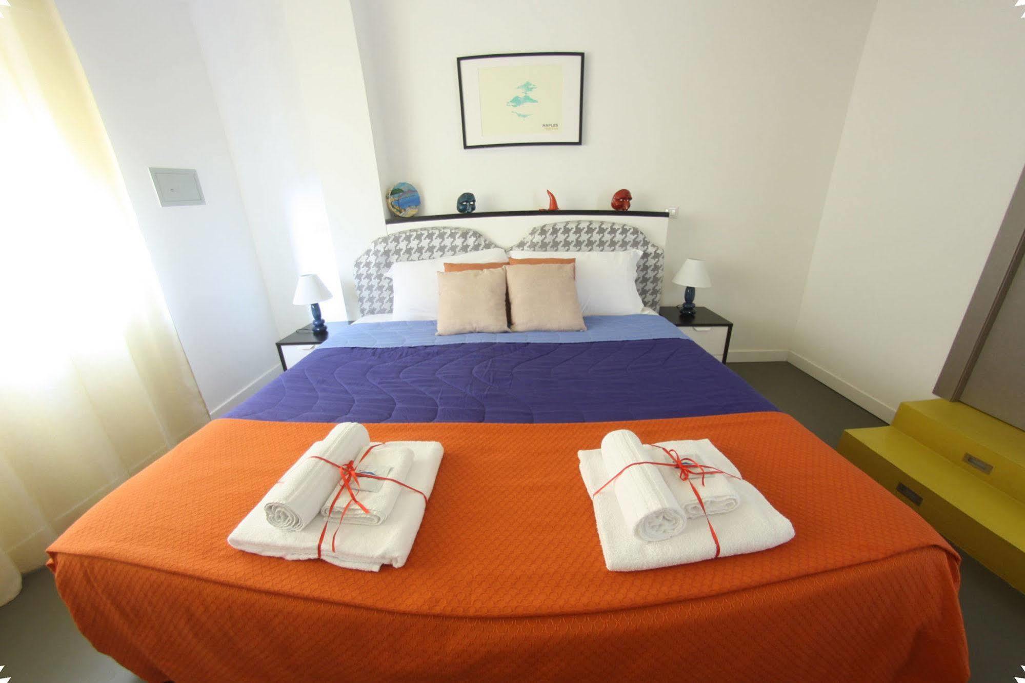B&B Sirena Partenope Napels Buitenkant foto