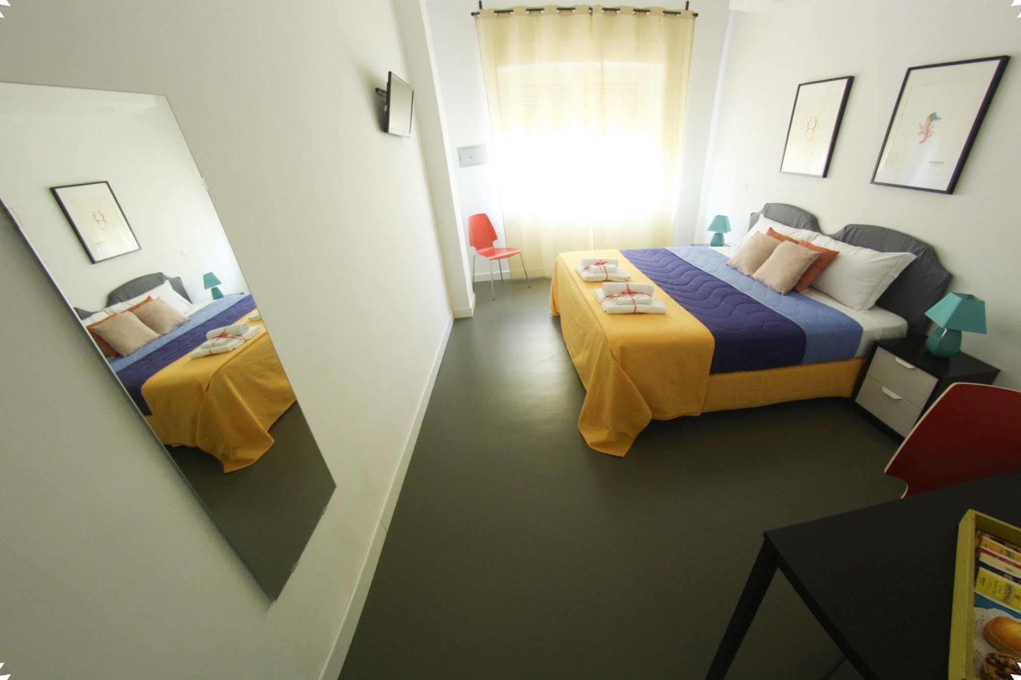 B&B Sirena Partenope Napels Buitenkant foto